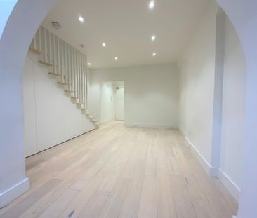 SPLIT LEVEL UNIT - Photo 5