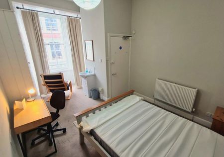 4 bedroom house share to rent - Photo 3