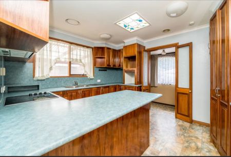 Frankston North - Photo 4