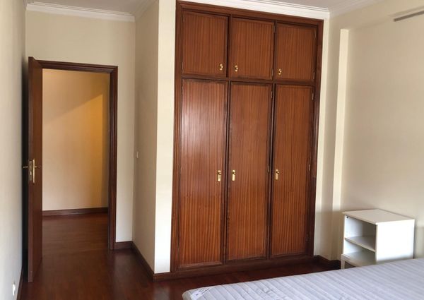 Apartamento T2 no Centro da Senhora da Hora em Matosinhos