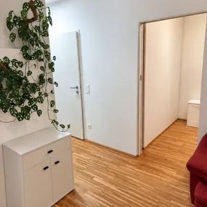 Ab 1. Dezember Helle 2-Zimmer-Wohnung mit großer Innenhof-Terrasse, an U2 - Foto 3