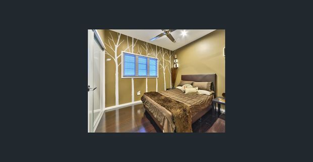 Charming Alderley Residence with Spacious Layout & Leafy Backyard Retreat - Photo 1