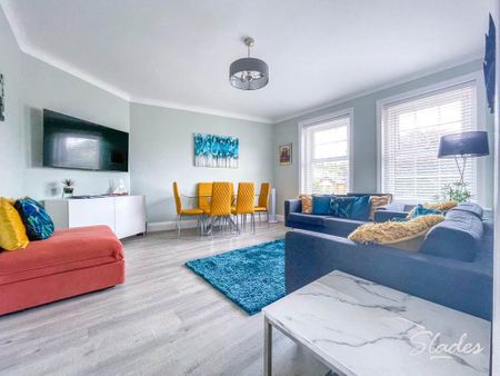 3 bedroom apartment to rent - Photo 3