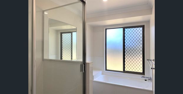 Family Home in Quiet Cul-de-sac - Photo 1