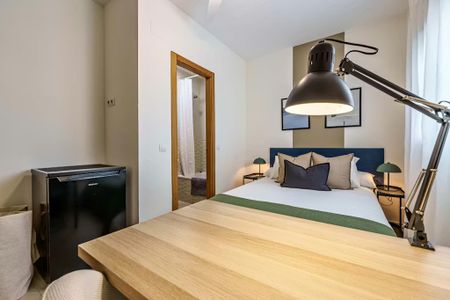 Calle Álamos, Málaga, Andalusia 29012 - Photo 3