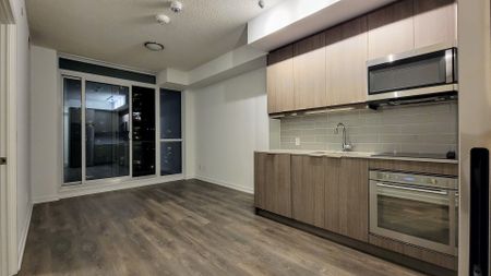 For Lease - 32 Forest Manor Road Unit# 903, Toronto, Ontario - Photo 4