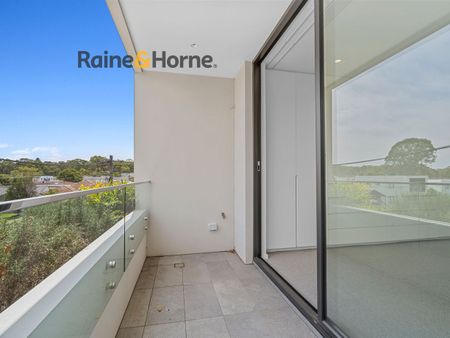 Luxurious "Oasis" styled Duplex - Photo 4