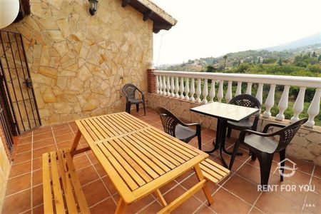 Luxury Villa for rent in Alhaurín el Grande, Spain - Photo 2