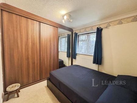 3 bedroom terraced house to rent - Photo 4