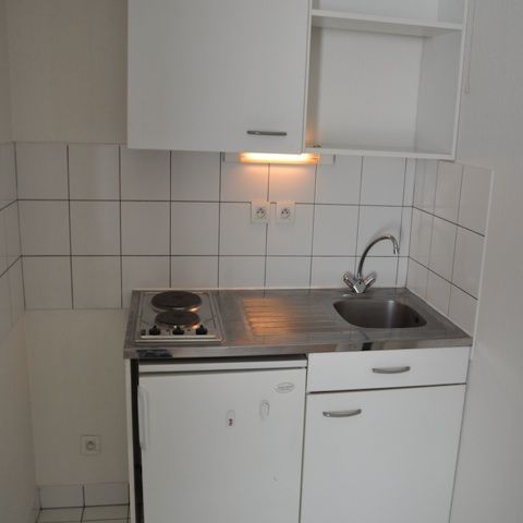Location Appartement 1 pièce 21m² - Photo 1
