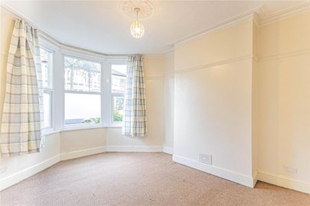 3 bedroom apartment to rent - Photo 2