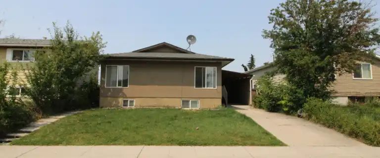 184 Penbrooke Close SE | 184 Penbrooke Close Southeast, Calgary - Photo 1
