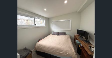 Freshly Renovated Family Home in Prime Location - Photo 5