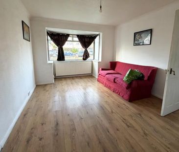 3 bedroom semi-detached house to rent - Photo 6