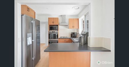 Modern Family Living in the Heart of Chelsea - Photo 4