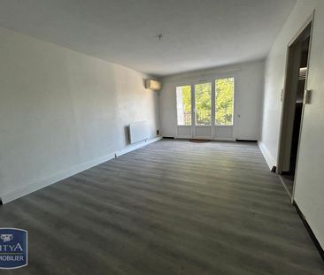 Location Maison 6 pièces 133m² BEDOIN 84410 - Photo 1