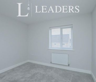 3 bedroom detached house to rent - Photo 3