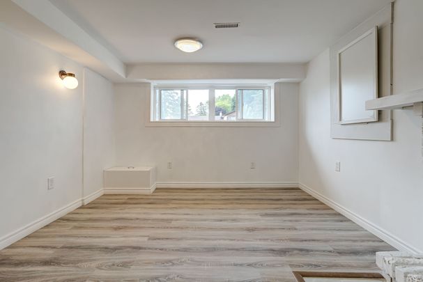 For Lease - 235 Cedar Crescent Unit# Lower, Barrie, Ontario - Photo 1