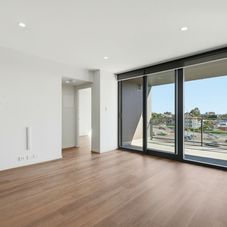 Luxurious Living and Lifestyle Location! - Photo 1