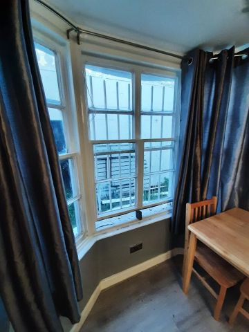 Studio Flat, Paddington, W2 - Photo 3