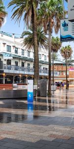 Located in the heart of Manly - Photo 3