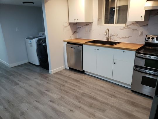 For Lease - 31 Carr Drive, Barrie, Ontario - Photo 1