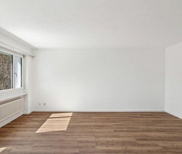 Frisch sanierte, naturnahe 3.5-Zimmer-Wohnung - Photo 2