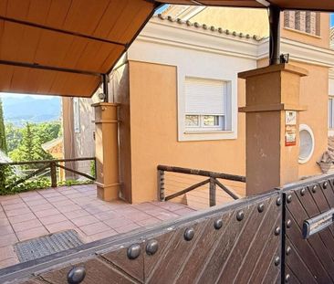 Luxury Semidetached House for rent in Marbella Del Este, Andalusia - Photo 6