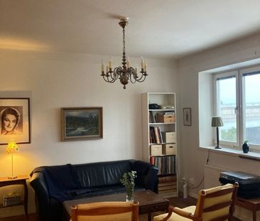 Ljus och välplanerad mini 2:a på Kungsholmen med panoramautsikt! - Photo 2