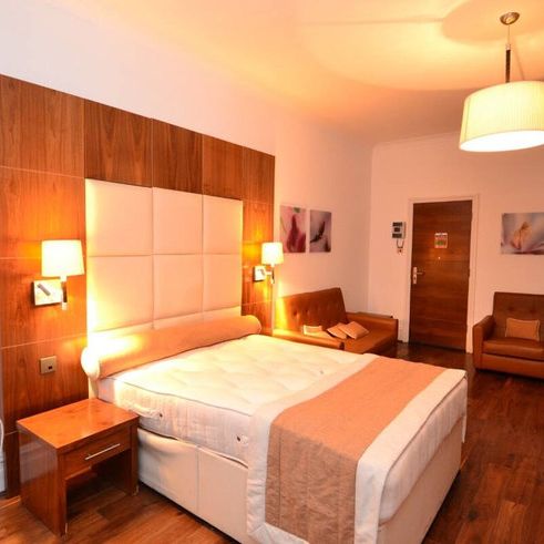 Cadogan Street - Photo 1