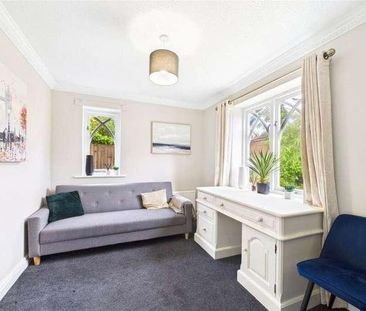 Saturn Croft, Winkfield Row, Bracknell, RG42 - Photo 3