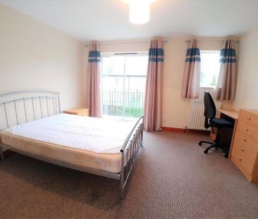 3 bedroom private hall to rent - Photo 2