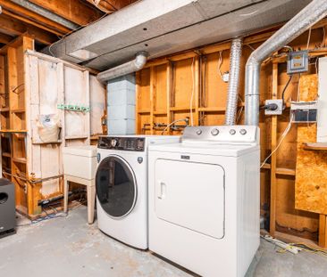 For Lease - 1523 Constance Drive, Oakville, Ontario - Photo 1