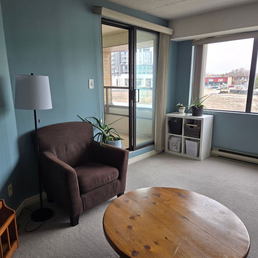 For Lease - 100 Bronte Road Unit# 319, Oakville, Ontario - Photo 1