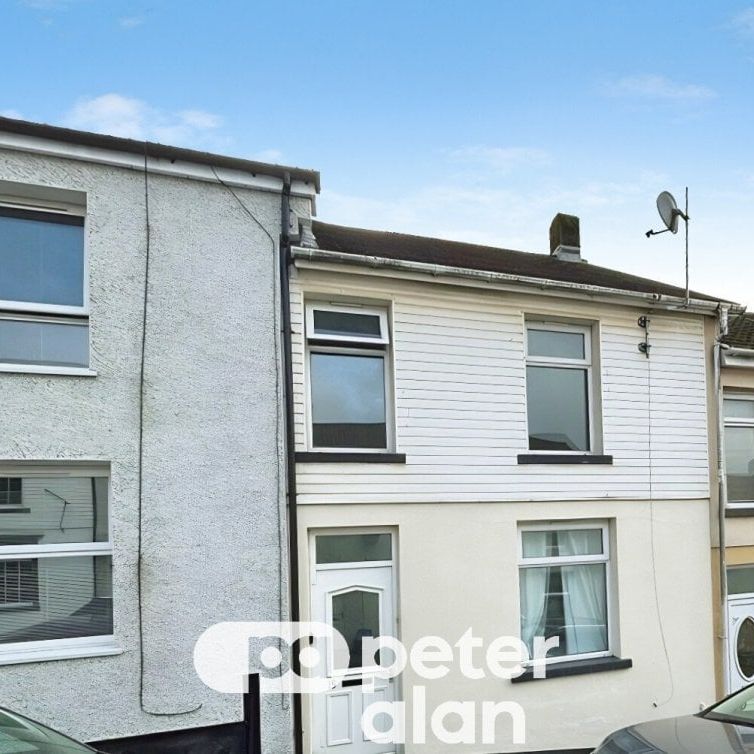 Glyndwr Street, Merthyr Vale, MERTHYR TYDFIL - Photo 1