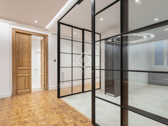 BARCELONA, Catalonia 08007 - Photo 1