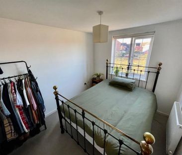 2 Bedroom Apartment Available Arranging tenancy - Photo 3