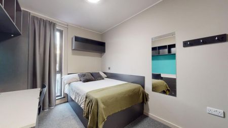 5 bedroom flat to rent - Photo 2