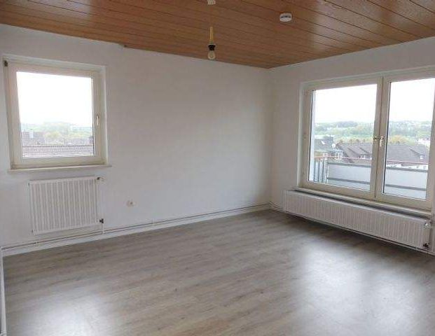 Sehr schöne 3-Zimmer-Wohnung mit Balkon und Aufzug - Photo 1