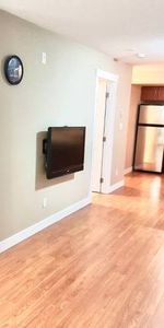 1 Bed 1 Bath - Townhouse - Photo 4