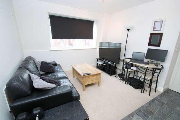 Ushers Court, Trowbridge, BA14 - Photo 1