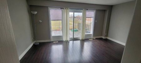 For Lease - 70 Rakewood Crescent Unit# Main, Toronto, Ontario - Photo 2