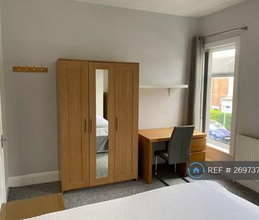 4 bedroom terraced house to rent - Photo 5