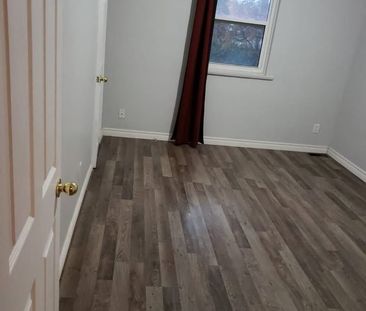 For Lease - 134 Queen Street, Barrie, Ontario - Photo 2