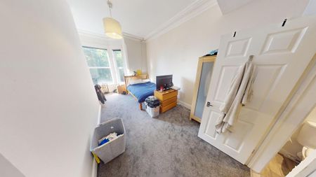 10 bedroom semi-detached house to rent - Photo 3