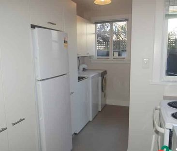 Location! Location! - Photo 4