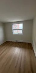 1 room apartment of 94m² in Gatineau - Photo 2