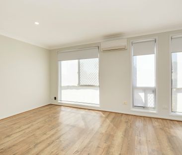 Lovely 2 bedroom unit in South Tamworth - Photo 1