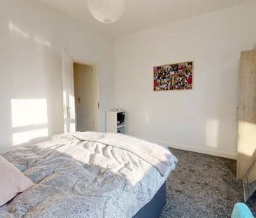 4 bedroom house to rent - Photo 2