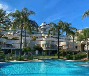 Duplex in Puerto Banús - Photo 2